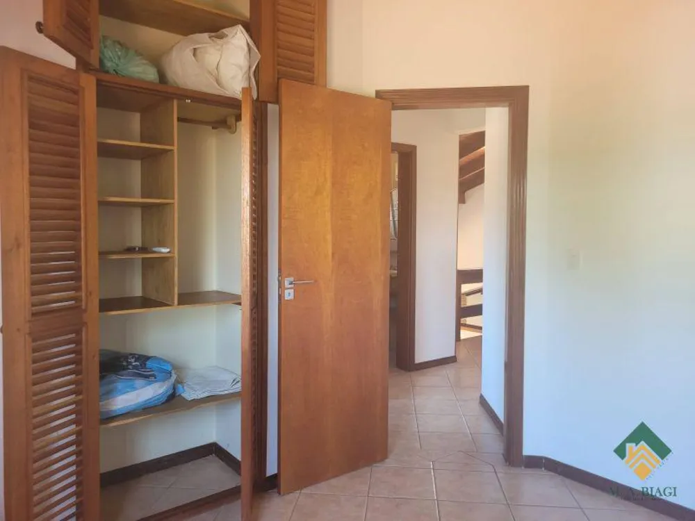 Casa, 3 quartos, 210 m² - Foto 1