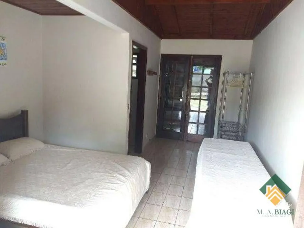 Casa, 4 quartos, 230 m² - Foto 1
