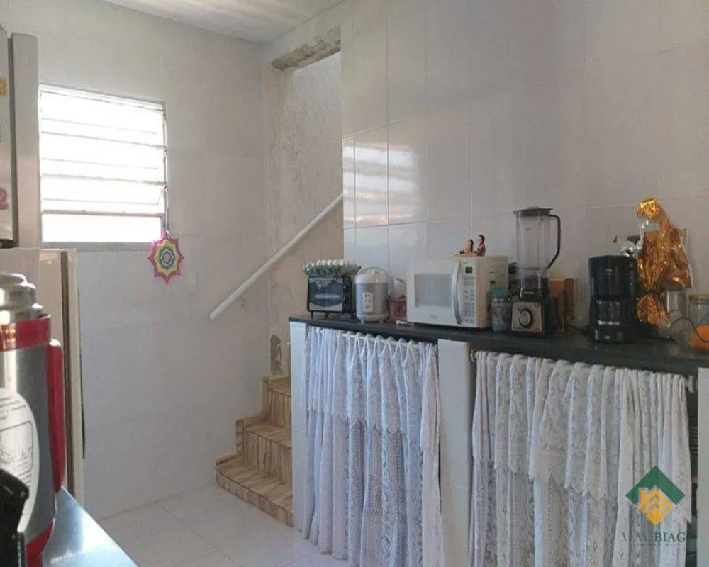 Casa, 3 quartos, 180 m² - Foto 1