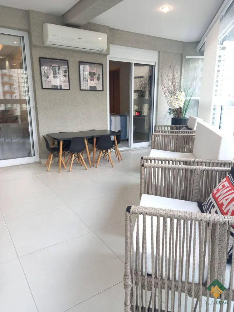 Apartamento, 3 quartos, 135 m² - Foto 2