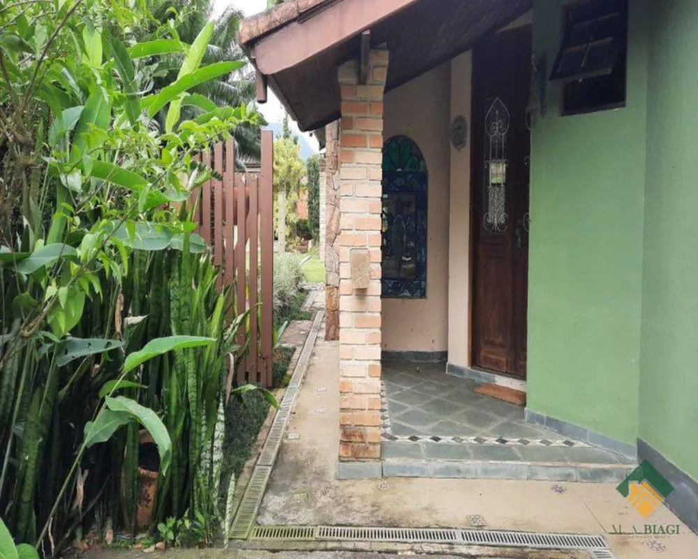 Casa, 3 quartos, 236 m² - Foto 4