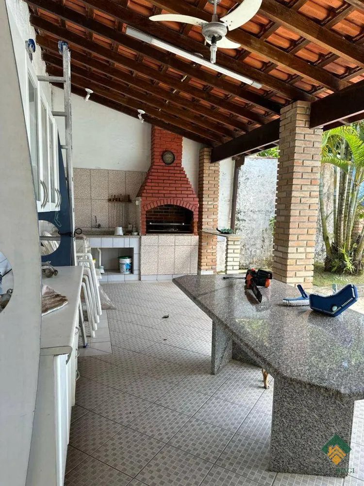 Casa, 3 quartos, 239 m² - Foto 3