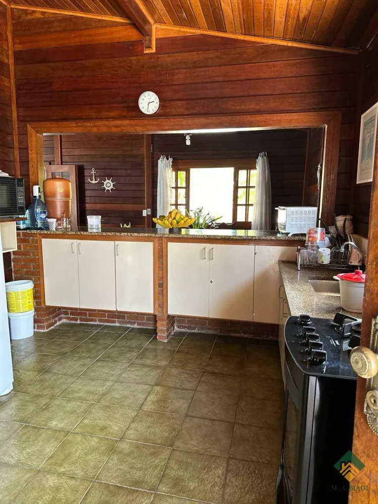 Casa, 3 quartos, 239 m² - Foto 4