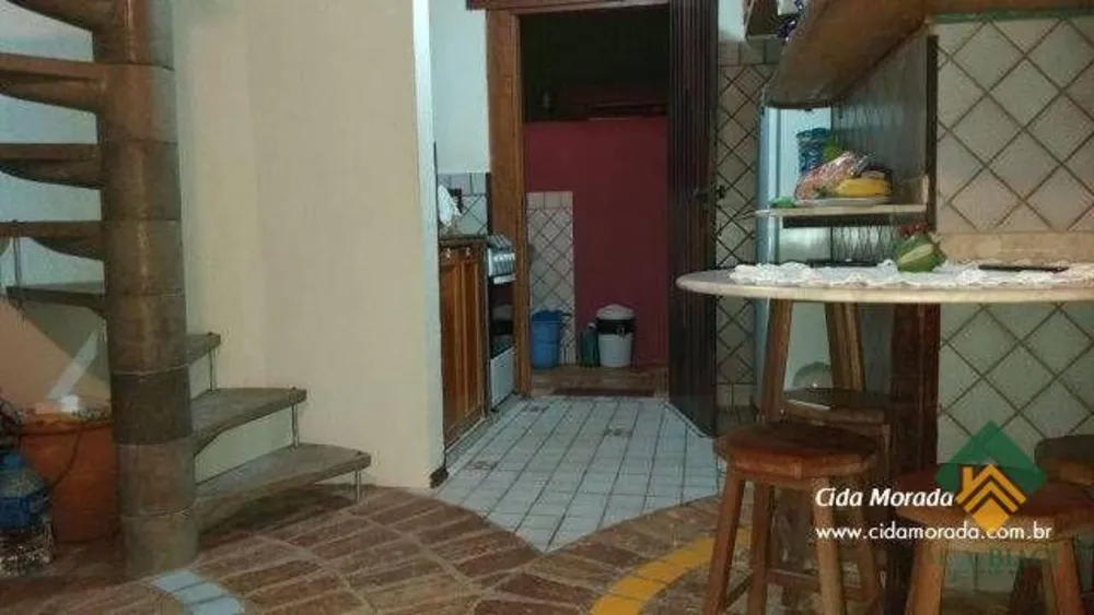 Casa, 4 quartos, 242 m² - Foto 4