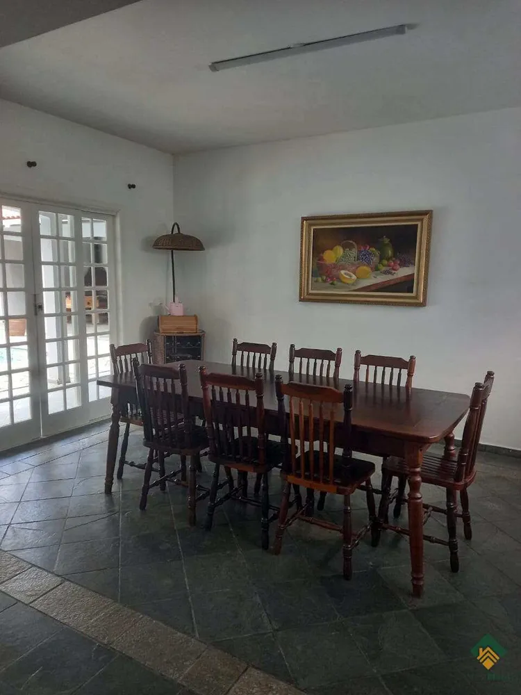 Sobrado, 5 quartos, 435 m² - Foto 1