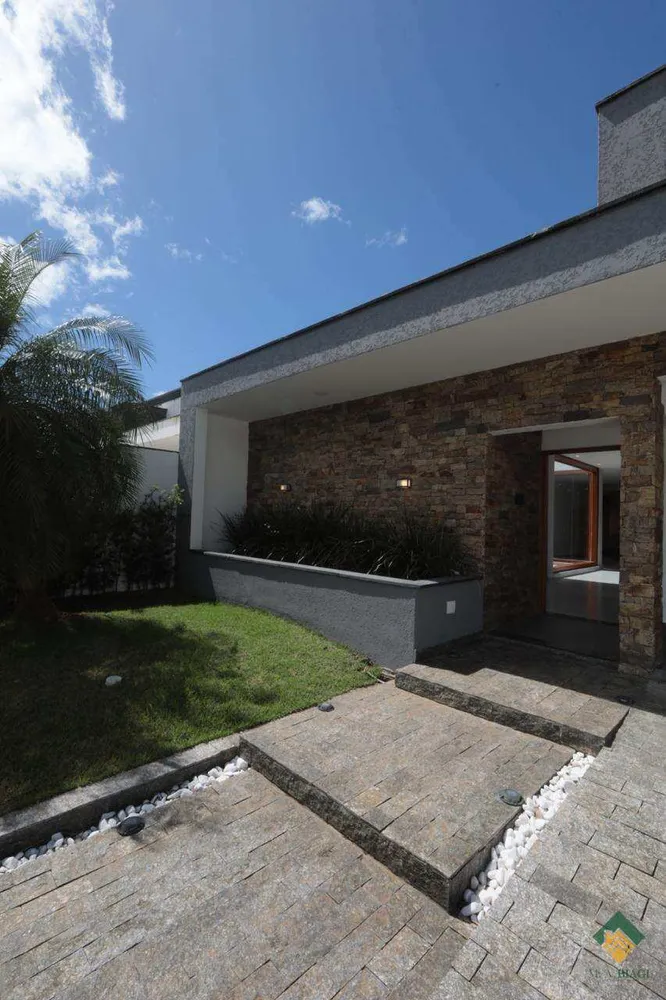 Casa, 4 quartos, 290 m² - Foto 2