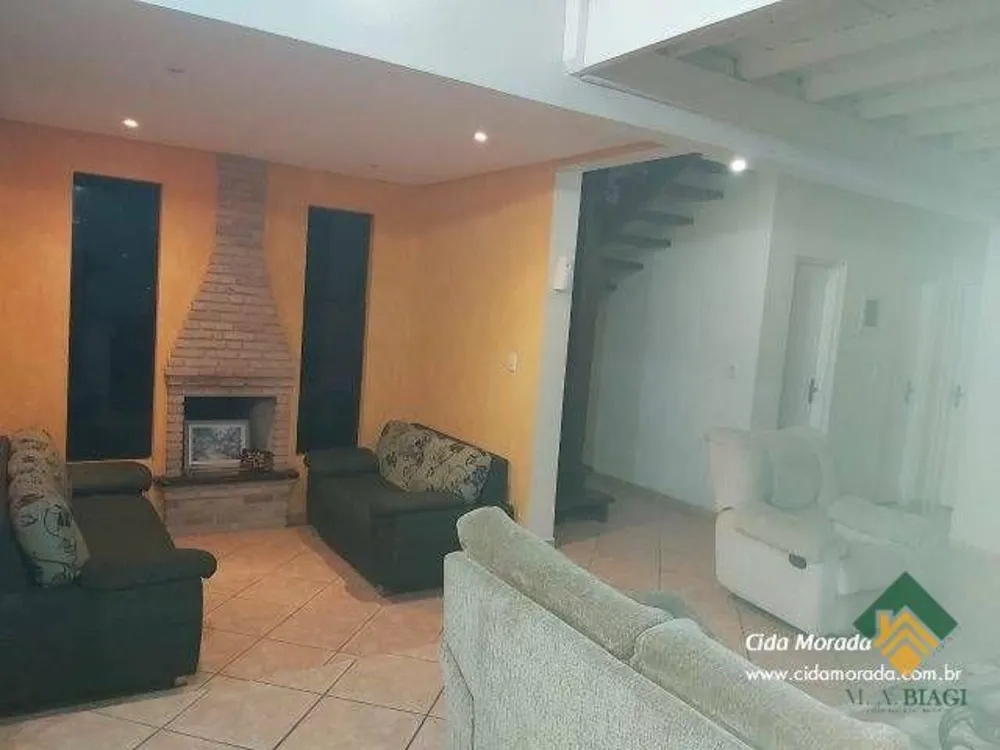 Casa, 4 quartos, 230 m² - Foto 1