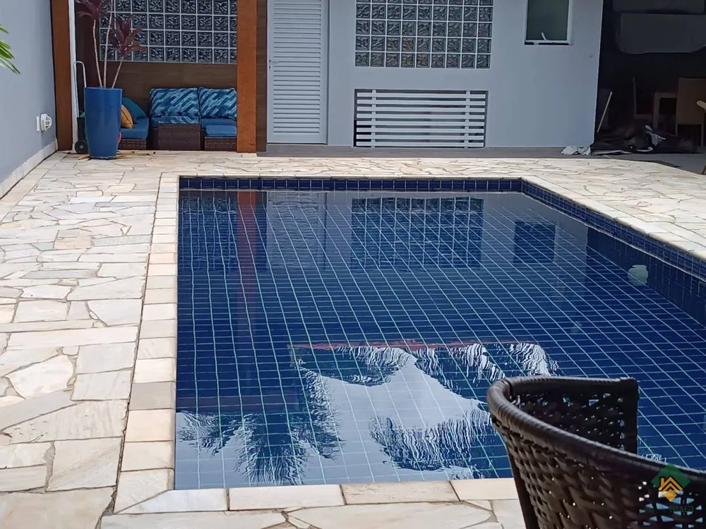 Casa, 4 quartos, 320 m² - Foto 1