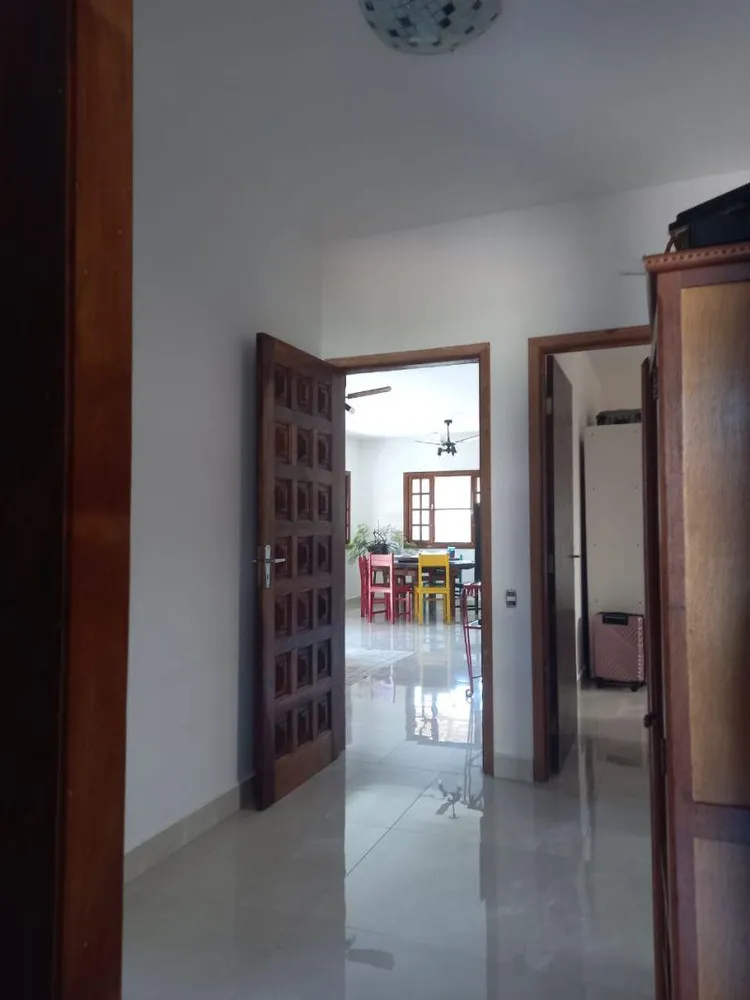 Casa, 4 quartos, 270 m² - Foto 1