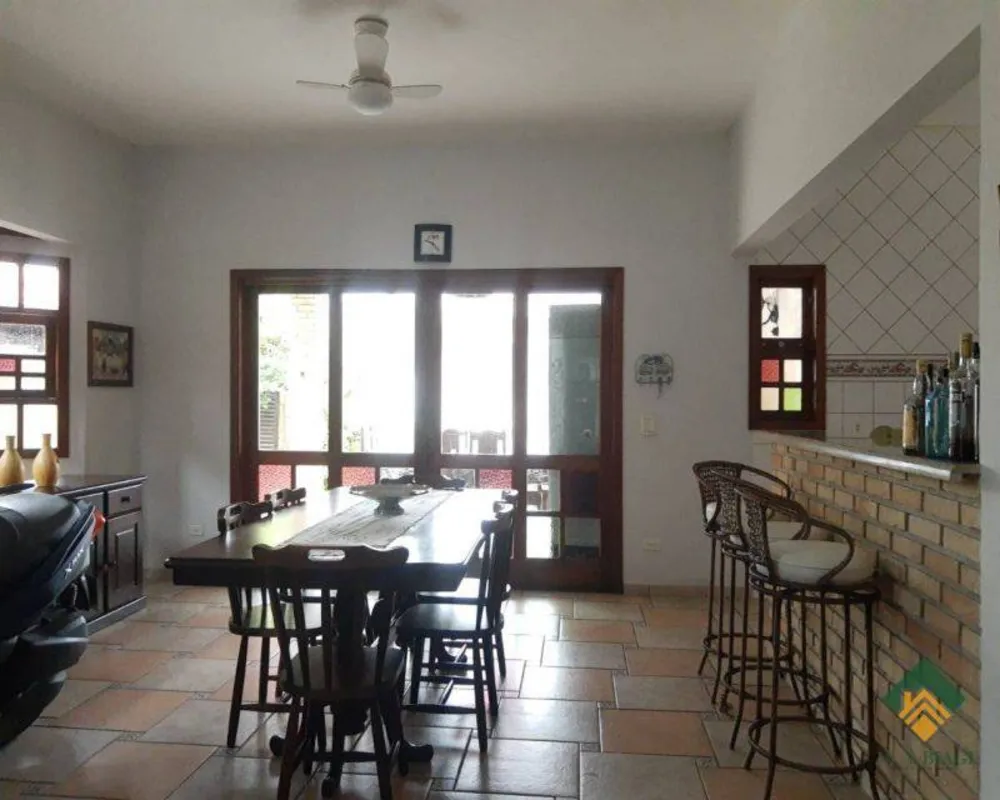 Casa, 4 quartos, 270 m² - Foto 3