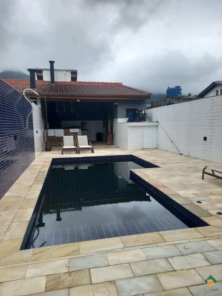 Sobrado, 3 quartos, 252 m² - Foto 1