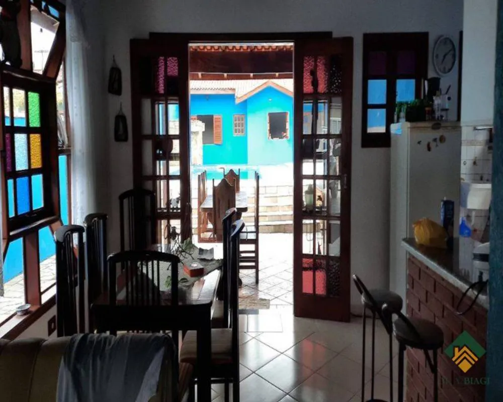 Casa, 4 quartos, 210 m² - Foto 2