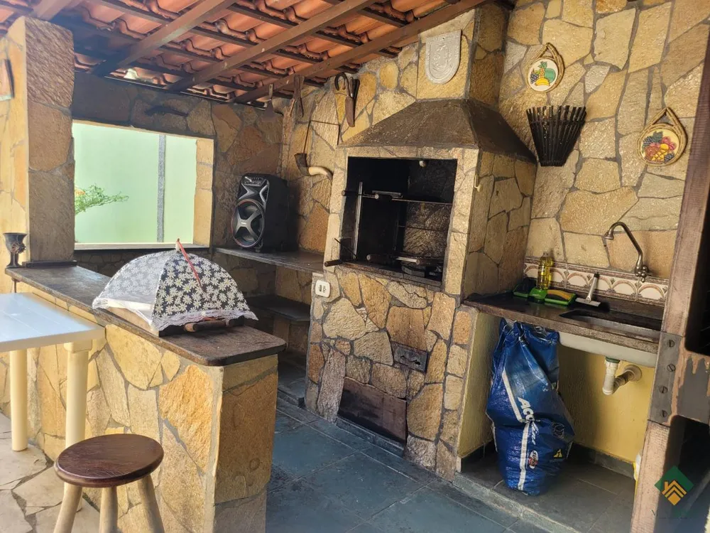 Casa, 3 quartos, 283 m² - Foto 2