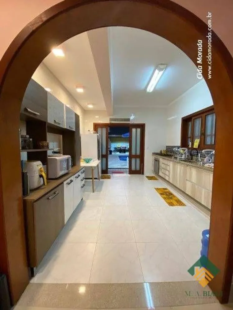 Casa, 3 quartos, 204 m² - Foto 8