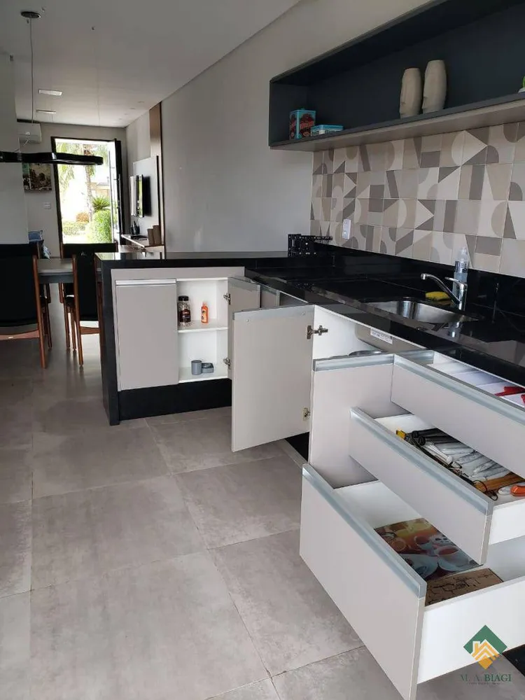 Casa, 3 quartos, 190 m² - Foto 2