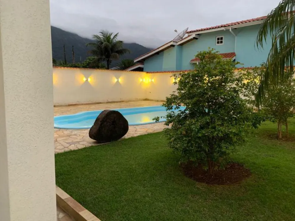 Casa, 3 quartos, 212 m² - Foto 1