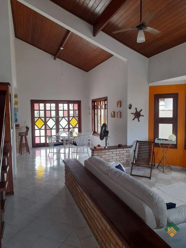 Casa, 3 quartos, 200 m² - Foto 4