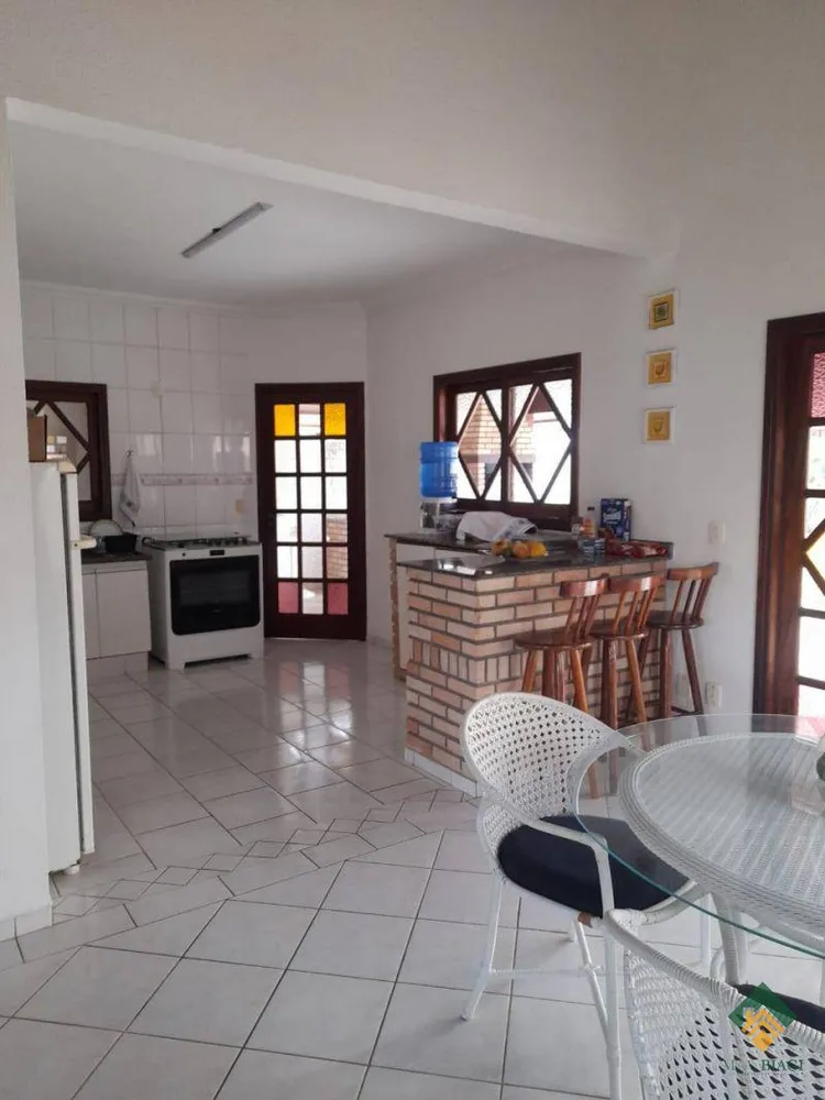 Casa, 3 quartos, 200 m² - Foto 5