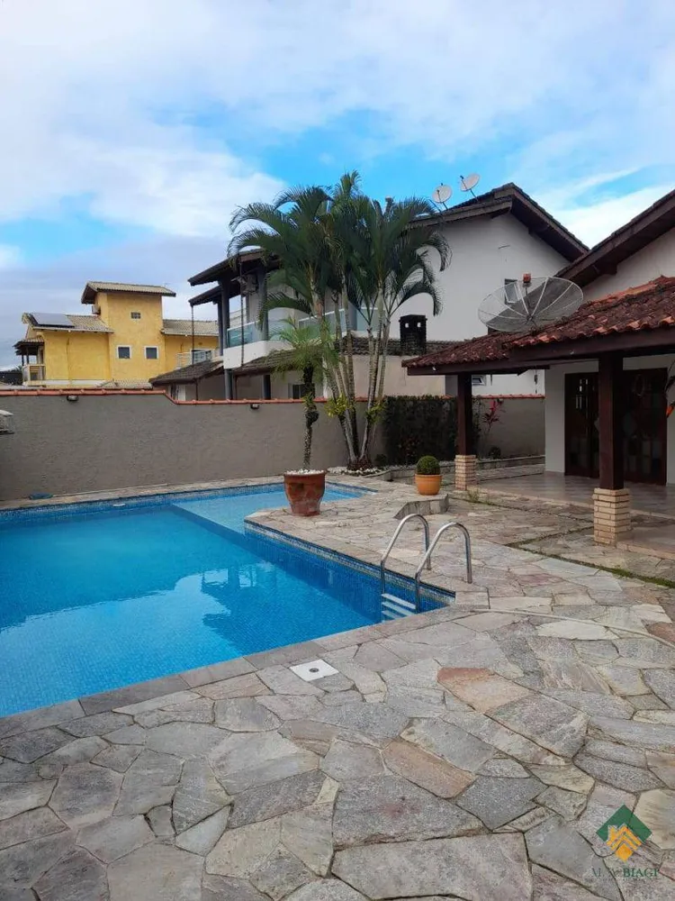 Casa, 3 quartos, 200 m² - Foto 4