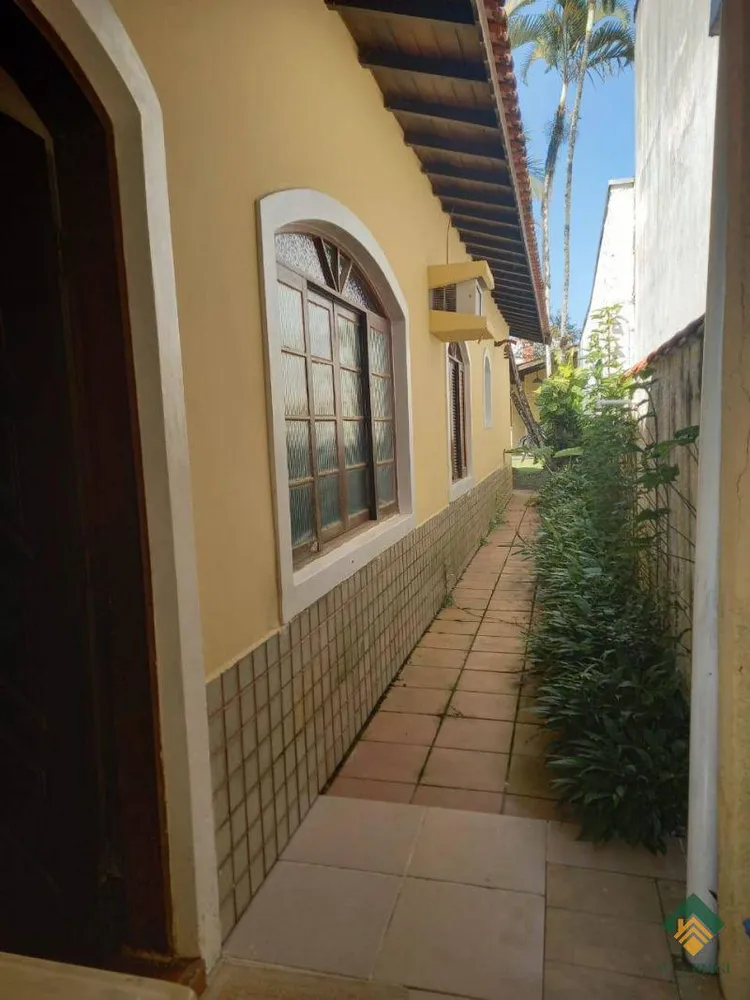 Casa, 3 quartos, 200 m² - Foto 4