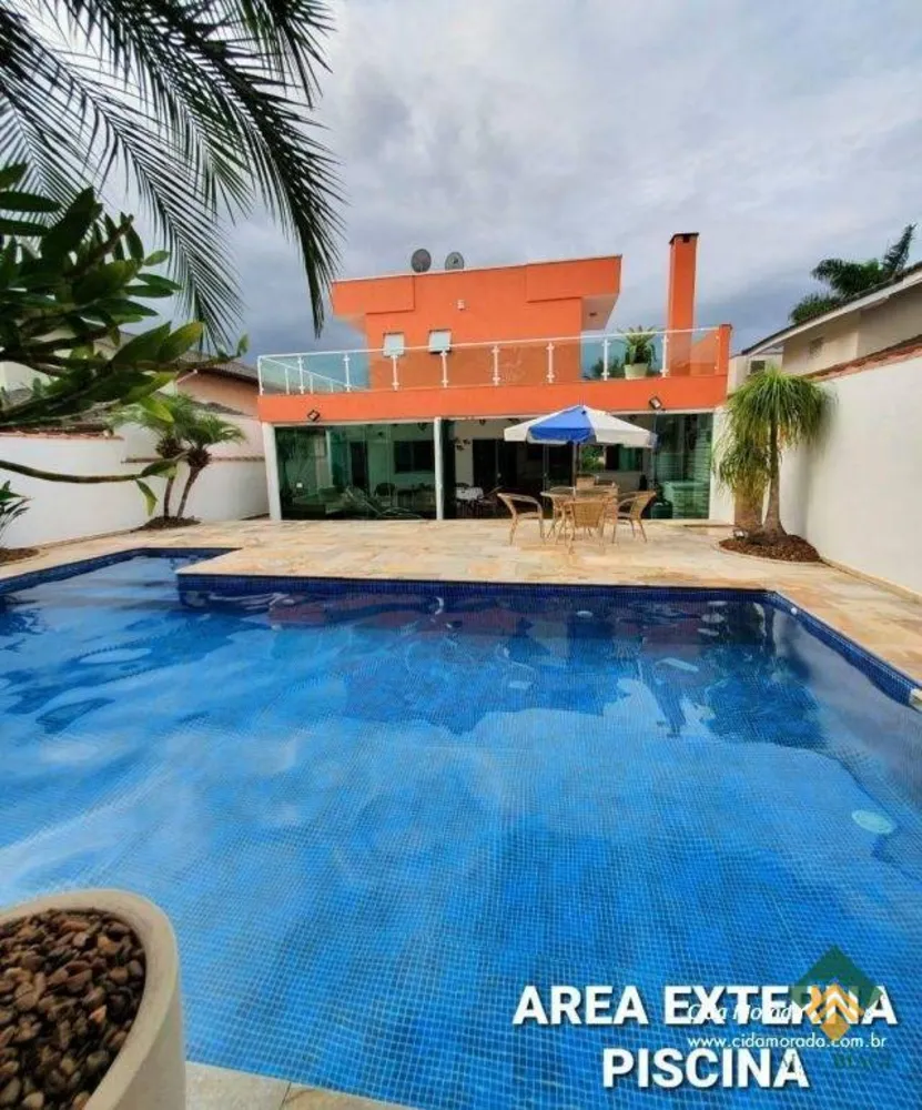 Casa, 5 quartos, 330 m² - Foto 1