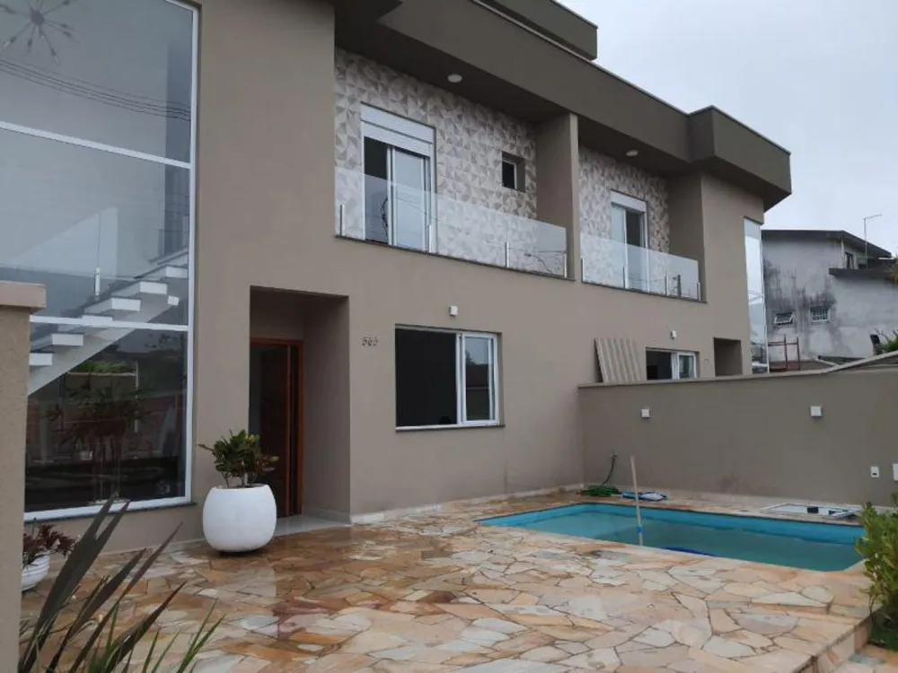 Casa, 4 quartos, 110 m² - Foto 1