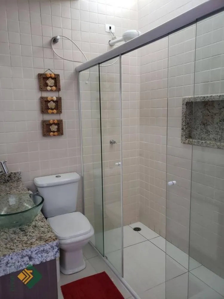 Casa, 4 quartos, 222 m² - Foto 2