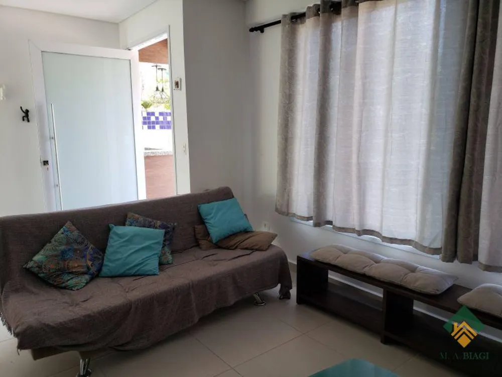 Casa, 4 quartos, 222 m² - Foto 1