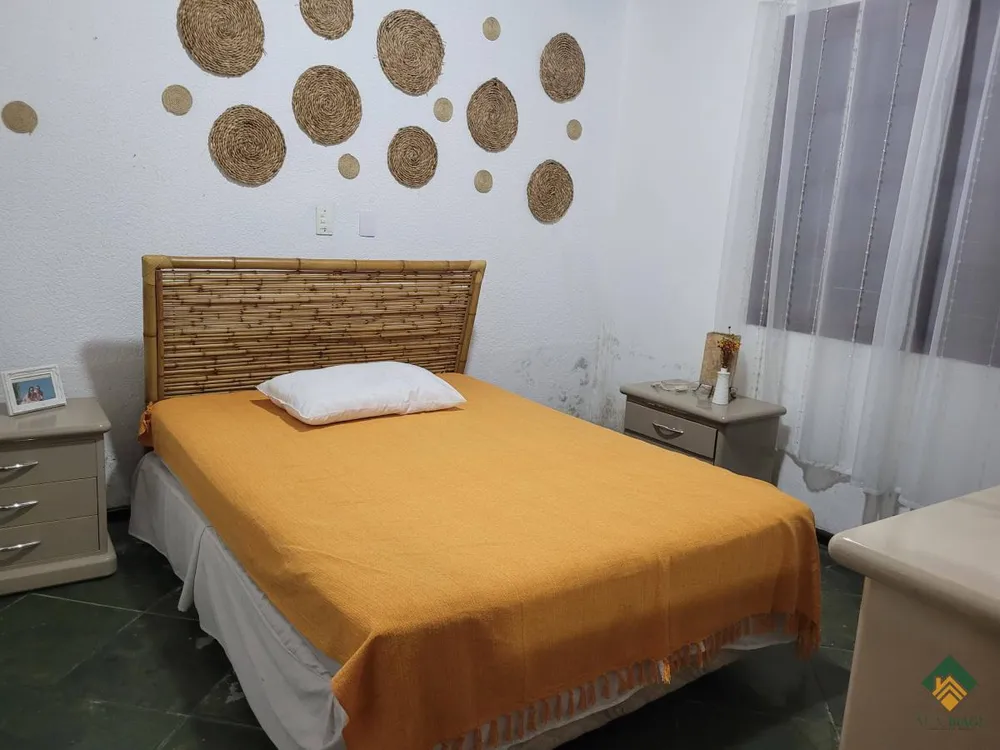 Casa, 4 quartos, 168 m² - Foto 1
