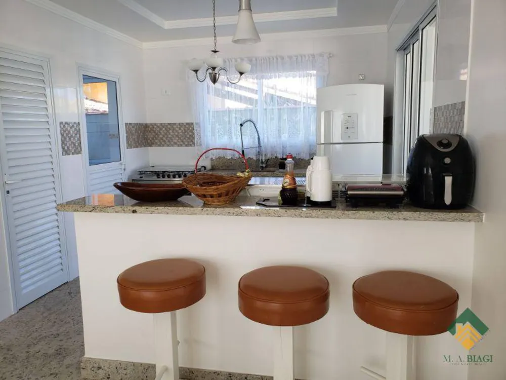 Casa, 6 quartos, 290 m² - Foto 1