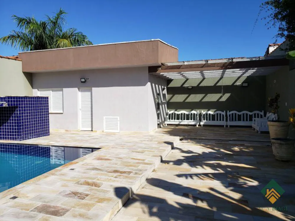 Casa, 6 quartos, 290 m² - Foto 4