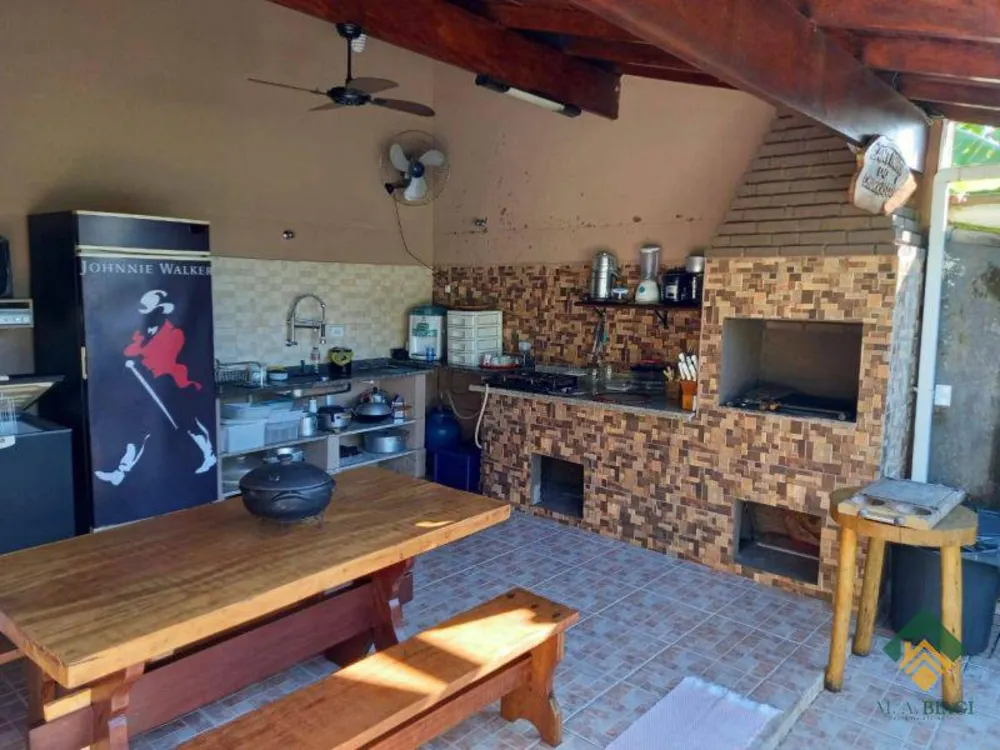 Casa, 5 quartos, 270 m² - Foto 1