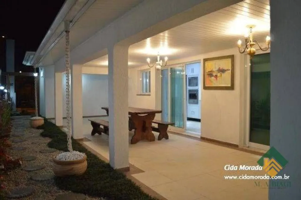 Casa, 7 quartos, 675 m² - Foto 2