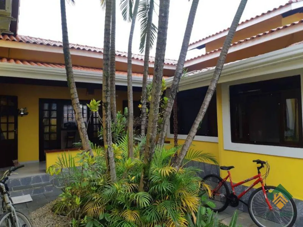 Casa, 3 quartos, 185 m² - Foto 1