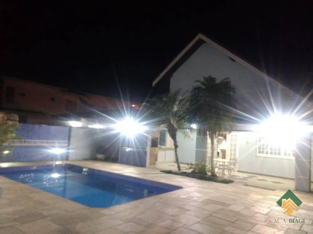 Casa, 4 quartos, 301 m² - Foto 1