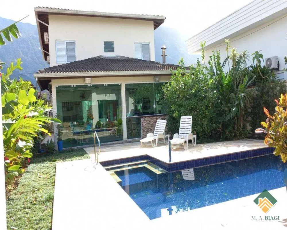 Casa, 5 quartos, 320 m² - Foto 1