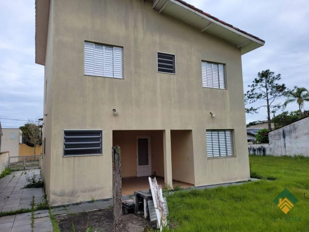 Casa, 5 quartos, 180 m² - Foto 1