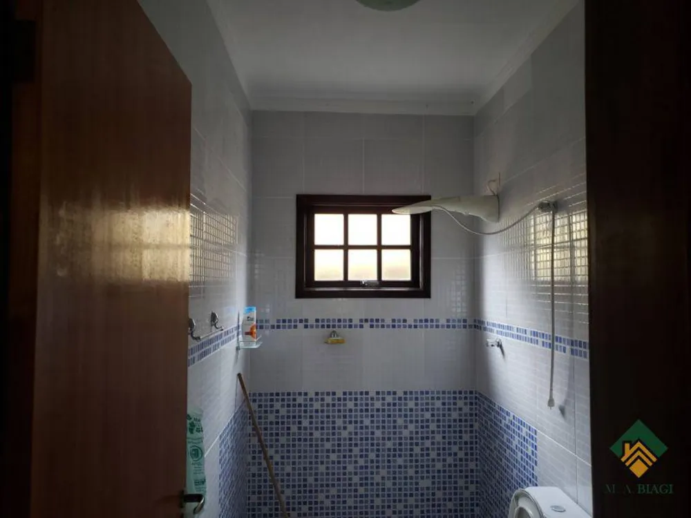 Casa, 4 quartos, 190 m² - Foto 1