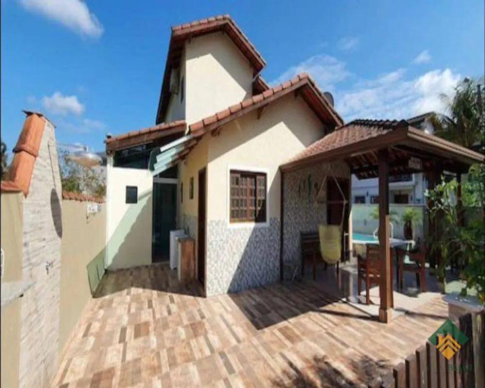 Casa, 3 quartos, 168 m² - Foto 1