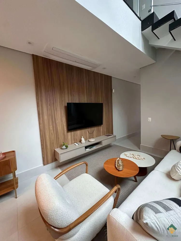 Casa, 4 quartos, 294 m² - Foto 2