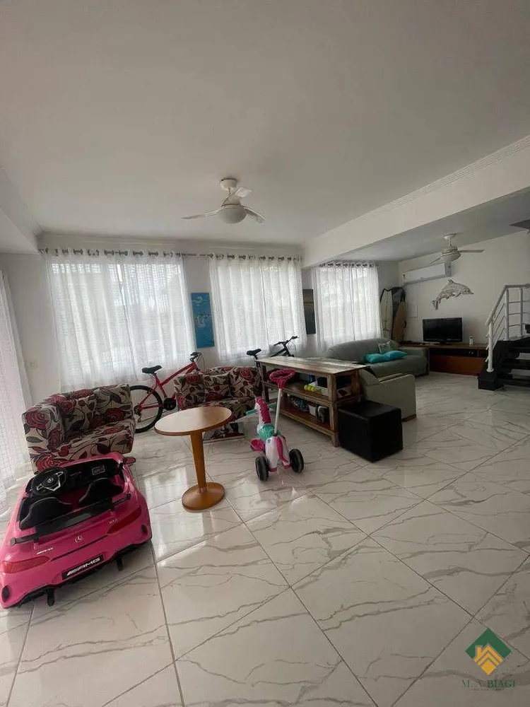 Casa, 4 quartos, 194 m² - Foto 2