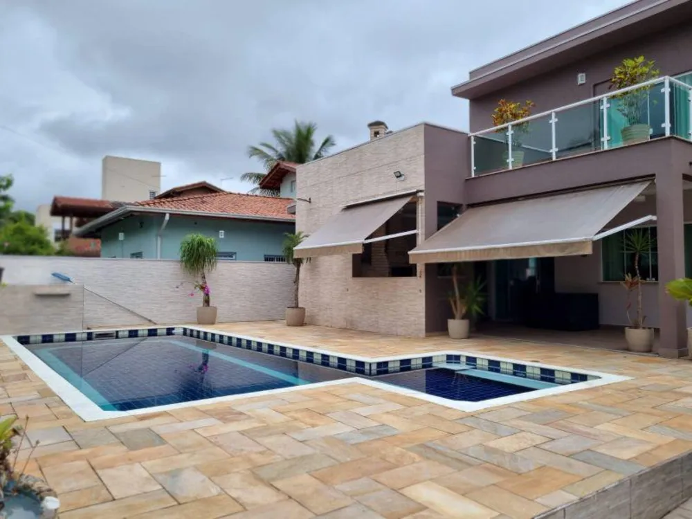 Casa, 4 quartos, 283 m² - Foto 1