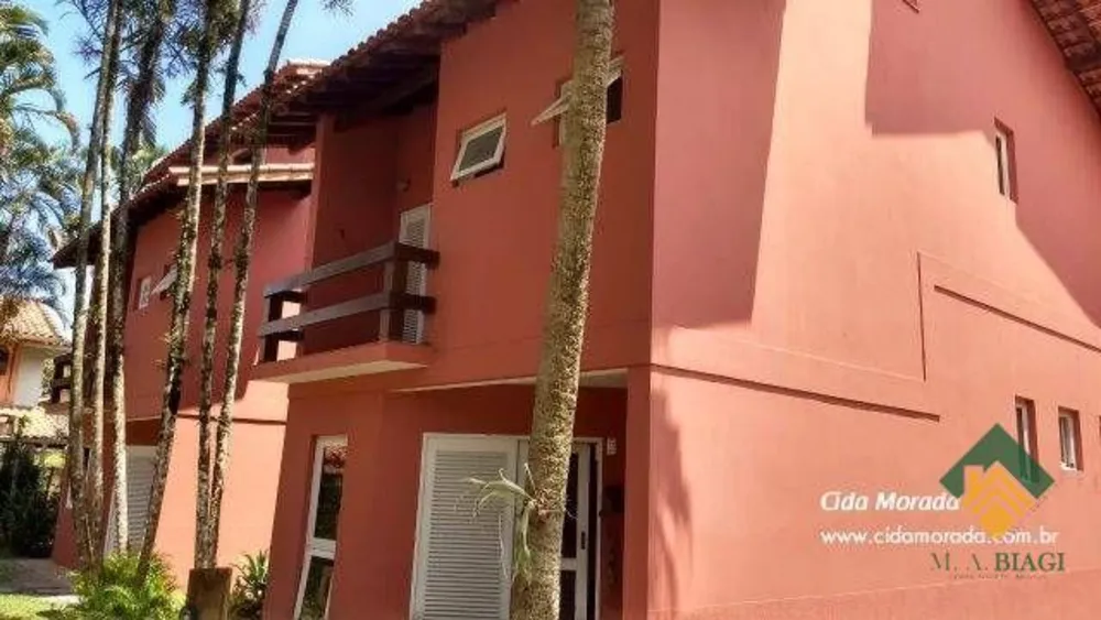 Casa, 3 quartos, 245 m² - Foto 1