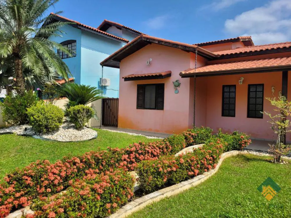 Casa, 3 quartos, 50400 m² - Foto 1