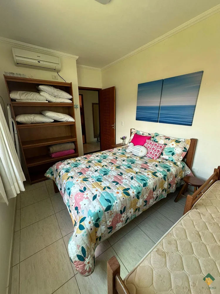 Casa, 3 quartos, 212 m² - Foto 2
