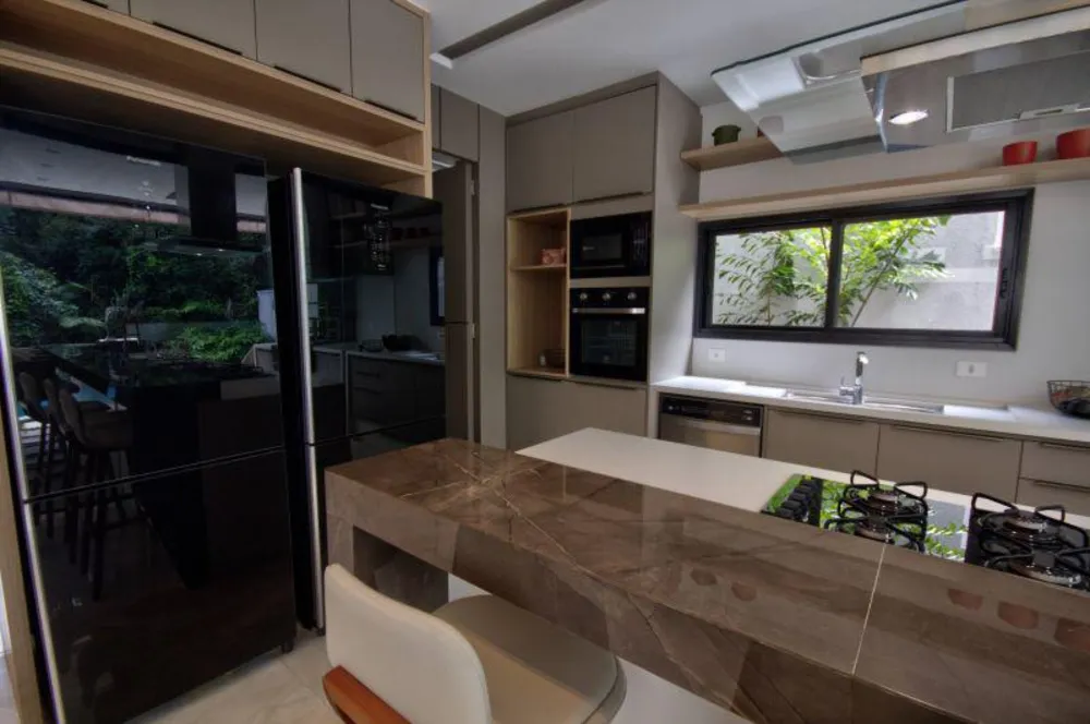 Casa, 6 quartos, 450 m² - Foto 1