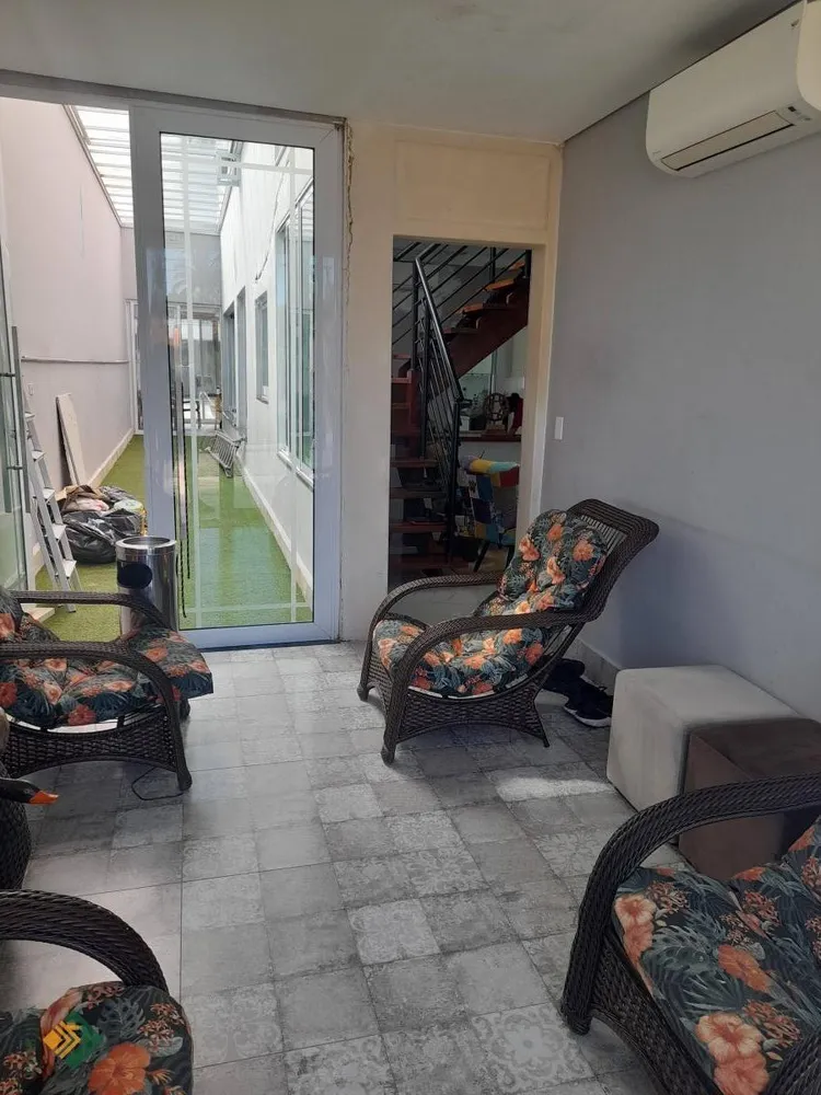 Casa, 3 quartos, 204 m² - Foto 3