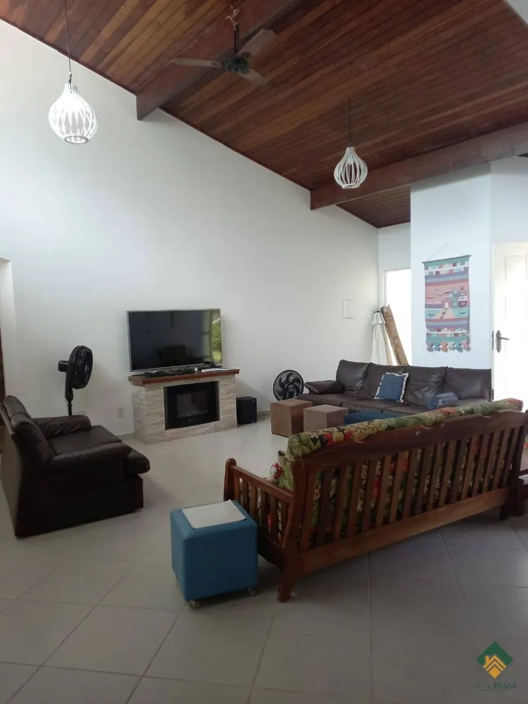 Casa, 4 quartos, 335 m² - Foto 3
