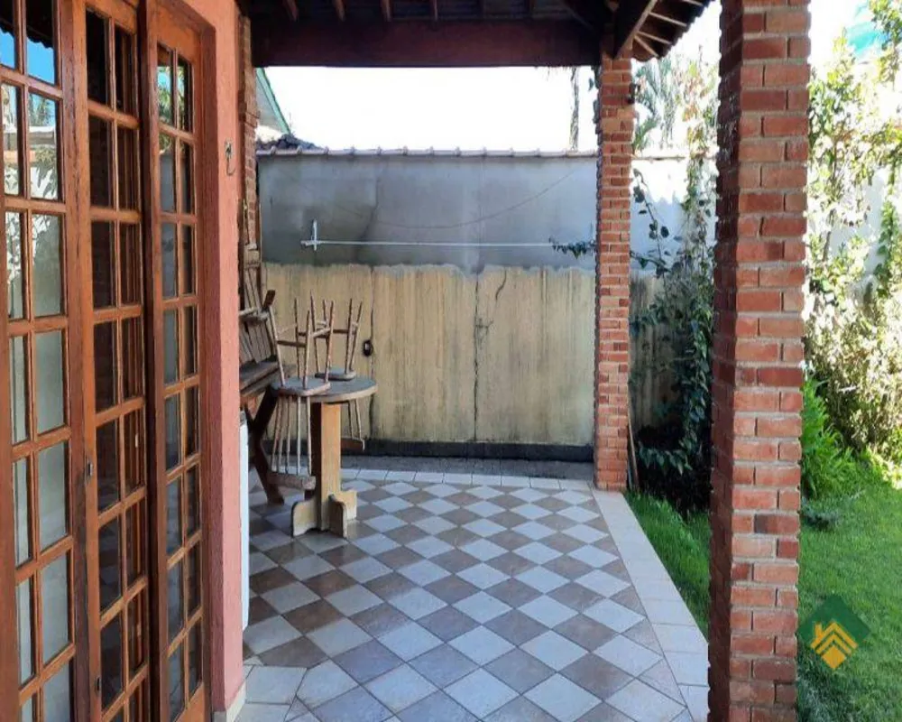 Casa, 4 quartos, 180 m² - Foto 2
