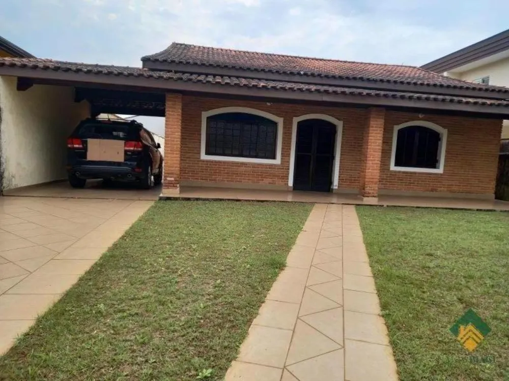 Casa, 3 quartos, 226 m² - Foto 1